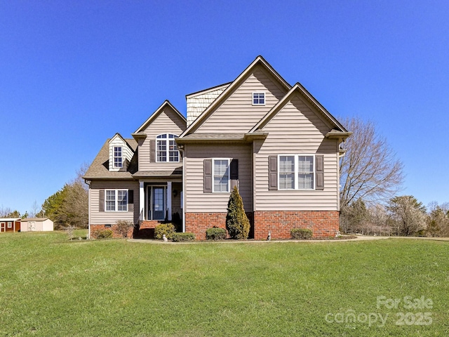 816 Springs Rd, Dallas, NC 28034 - traditional-style home with a front lawn and crawl space