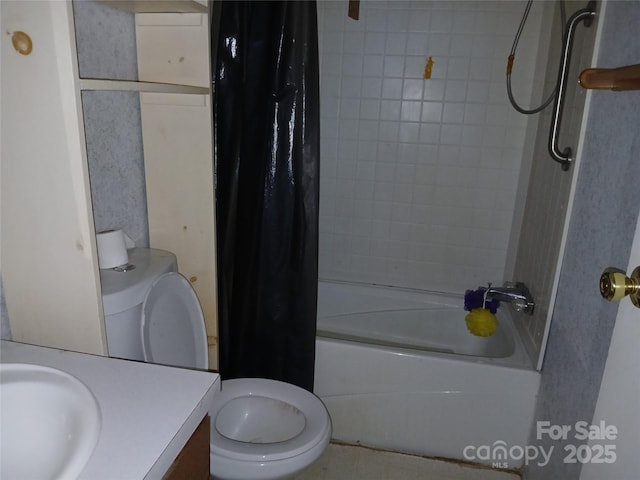 full bath with vanity, toilet, and shower / tub combo with curtain