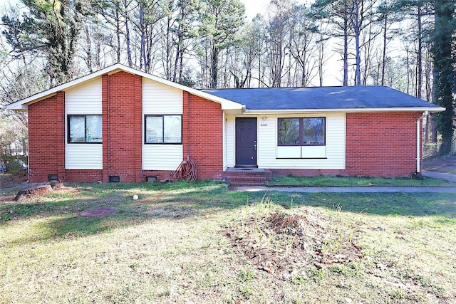 single story home with crawl space, brick siding, and a front lawn