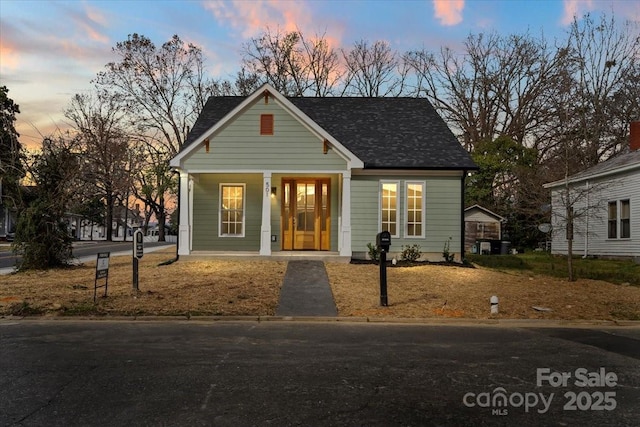 view of front of house featuring covered porch