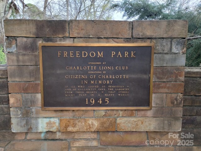 1221 Salem Dr, Charlotte, NC 28209