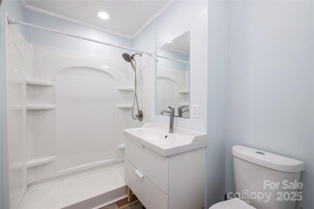 2005 Douglas Rd, Lancaster, SC 28720 - full bath with a shower, toilet, recessed lighting, and vanity
