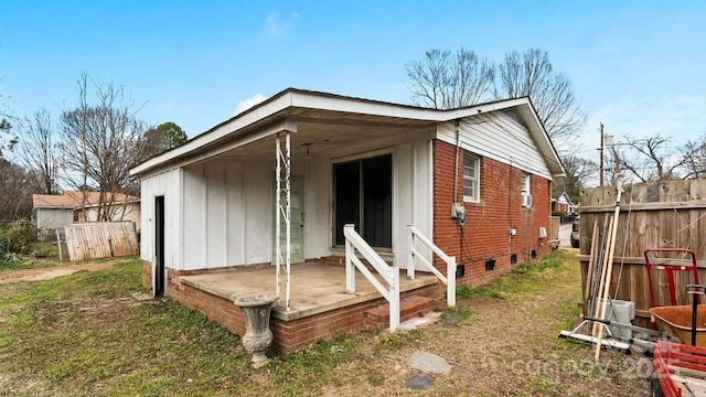 exterior space featuring fence