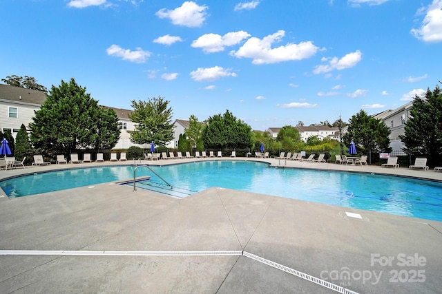 769 River Park Rd, Belmont, NC 28012 - community pool with a patio