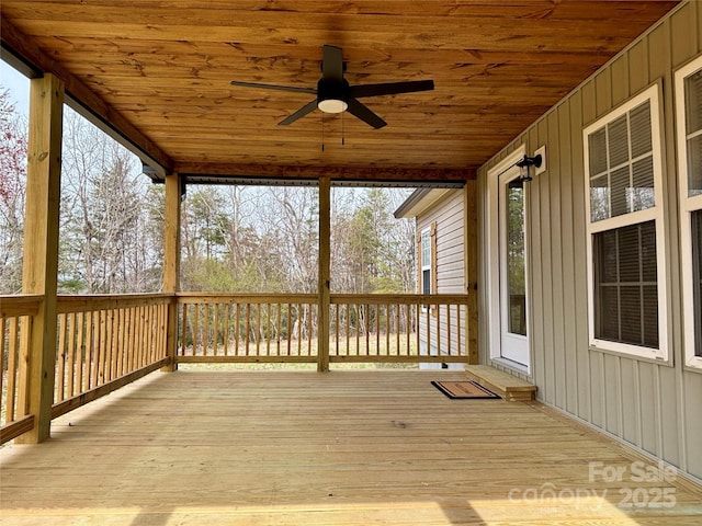 deck with ceiling fan