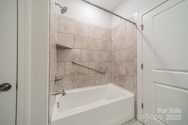 full bath with shower / bath combination