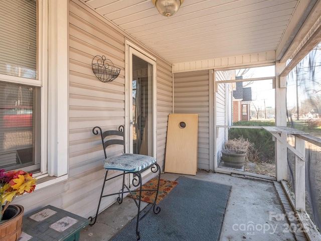 view of sunroom / solarium