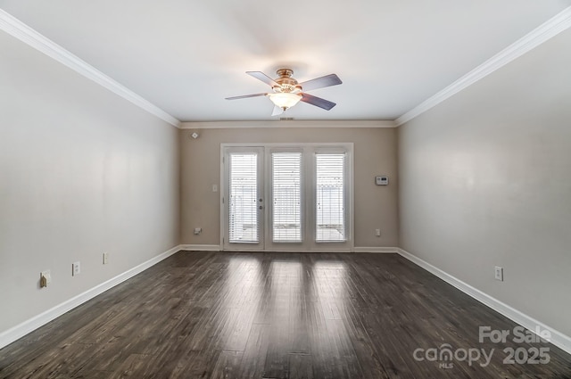 unfurnished room featuring baseboards, dark wood-style flooring, a ceiling fan, and ornamental molding