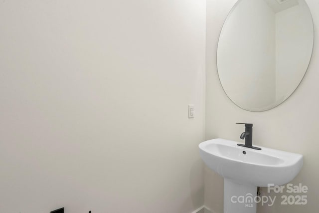 10405 Briarhurst Pl Unit 18, Mint Hill, NC 28227 - bathroom featuring baseboards