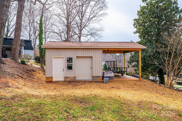 view of outdoor structure with an outdoor structure