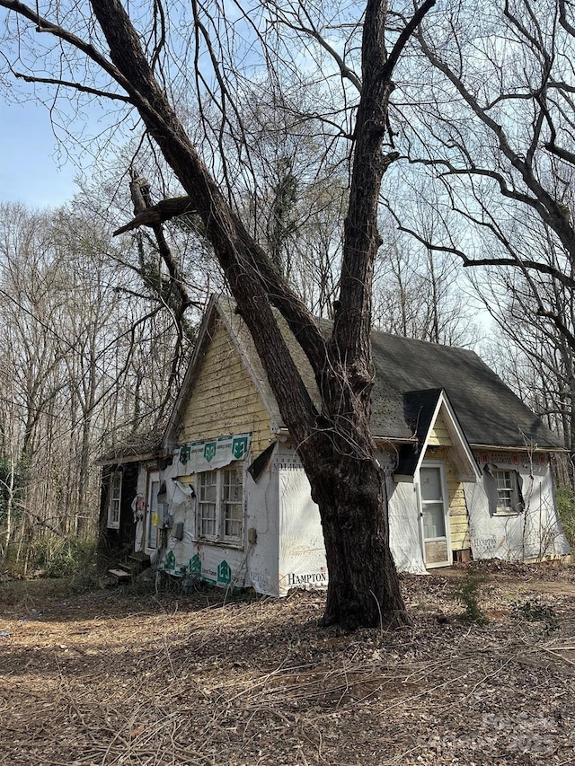 view of home's exterior