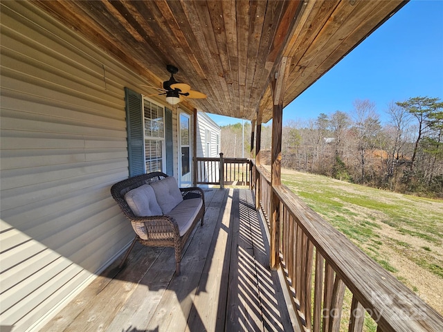 deck with a ceiling fan