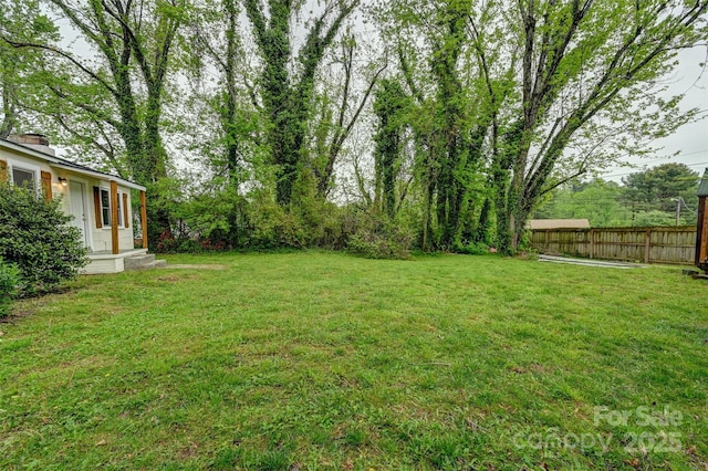 110 Maplewood Knoll Dr, East Flat Rock, NC 28726 - view of yard with fence