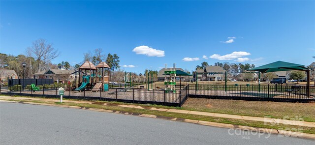 246 Sweet Briar Dr, Fort Mill, SC 29707 - community play area featuring fence