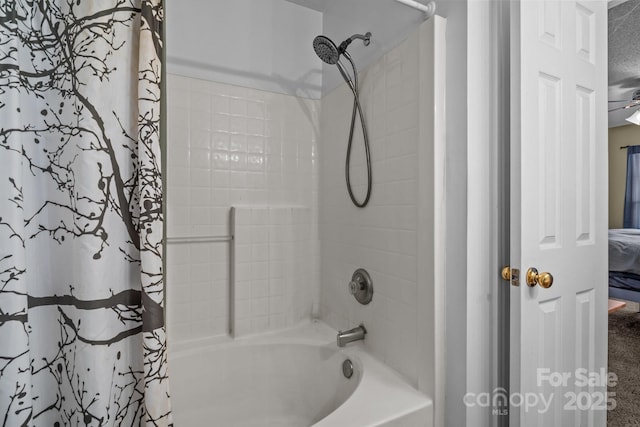 bathroom featuring shower / tub combo