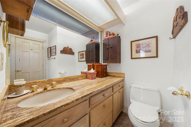 32 Fairway Rdg, Lake Wylie, SC 29710 - half bath featuring toilet and vanity