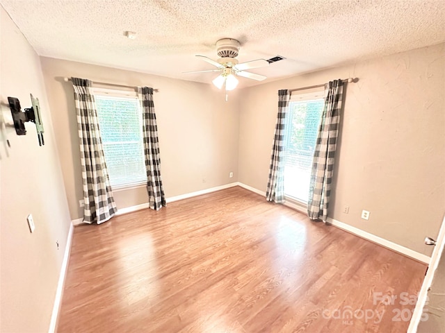 9401 Elvis Dr, Charlotte, NC 28215 - photo 20