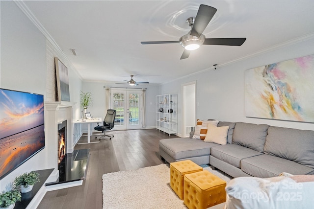 3808 Severn Ave, Charlotte, NC 28210 - living area featuring ceiling fan, wood finished floors, and crown molding