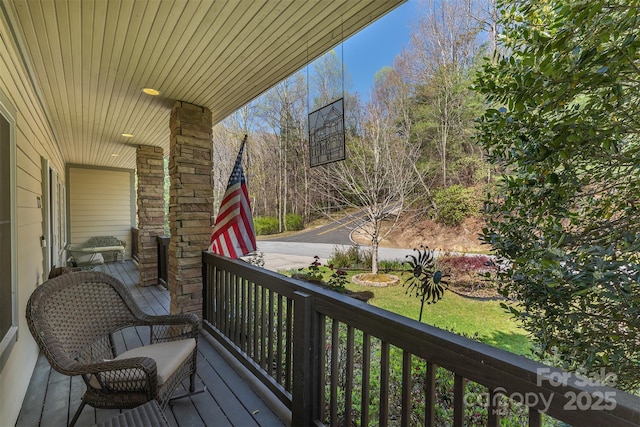 172 Sunny Ridge Rd, Hendersonville, NC 28739 - balcony with covered porch