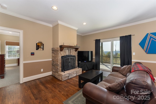172 Sunny Ridge Rd, Hendersonville, NC 28739 - living room with baseboards, ornamental molding, recessed lighting, a fireplace, and wood finished floors