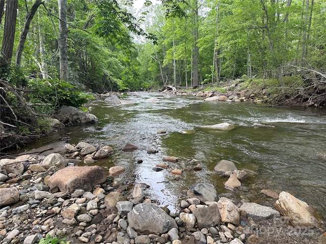 000 Pumpkin Patch Rd, Bakersville, NC 28705