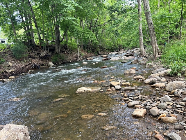 000 Pumpkin Patch Rd, Bakersville, NC 28705