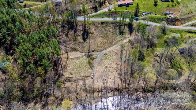 000 Pumpkin Patch Rd, Bakersville, NC 28705
