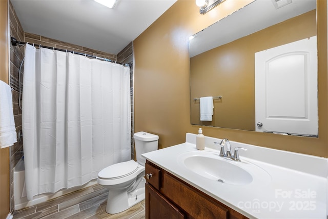 352 Nantucket Way, Rock Hill, SC 29732 - bathroom featuring vanity, toilet, shower / bathtub combination with curtain, and wood tiled floors