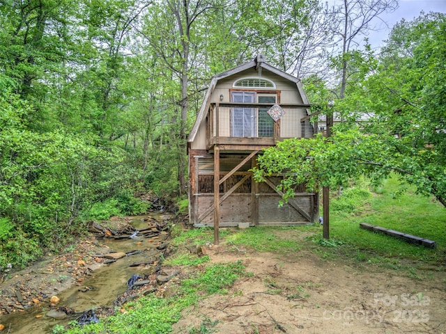 731 Old Fort Rd, Fairview, NC 28730 - back of property with a gambrel roof