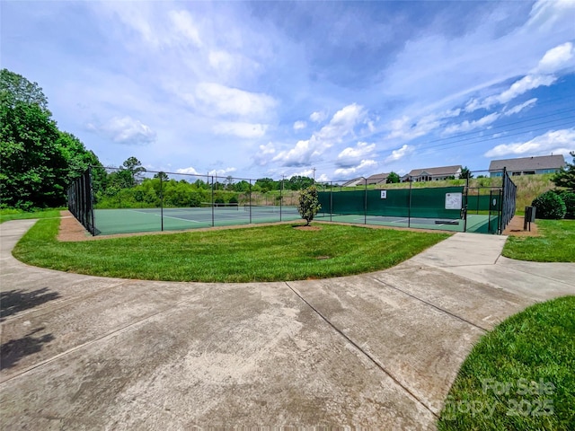 8212 Merryvale Ln, Charlotte, NC 28214 - view of community with a tennis court