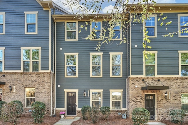 view of townhome / multi-family property