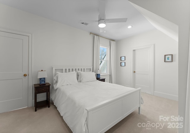 bedroom featuring light carpet, visible vents, recessed lighting, and ceiling fan