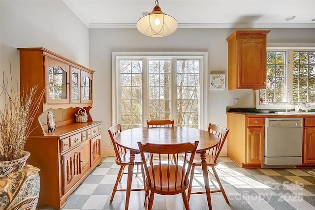 4633 River Bluff Ct, Charlotte, NC 28214 - dining area featuring light floors and crown molding