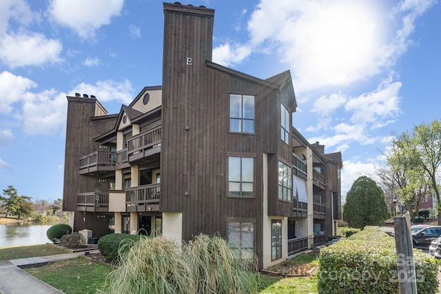 8175 Cedar Glen Dr, Charlotte, NC 28212 - view of building exterior with a water view