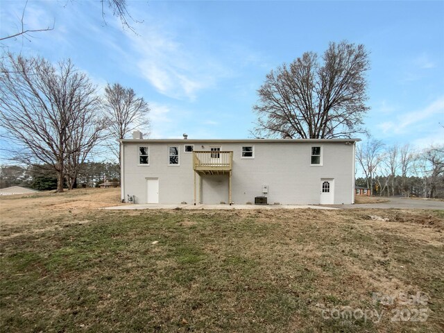 510 Newport Dr, Salisbury, NC 28144 - back of property with a yard and central air condition unit