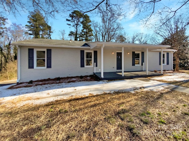 510 Newport Dr, Salisbury, NC 28144 - ranch-style home with brick siding and covered porch