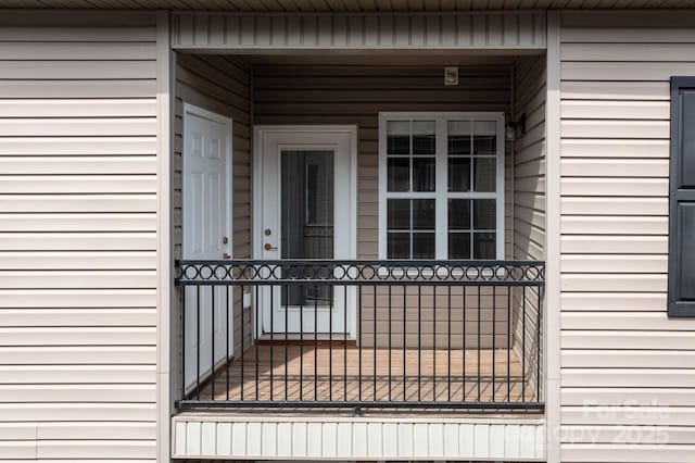 property entrance with a porch