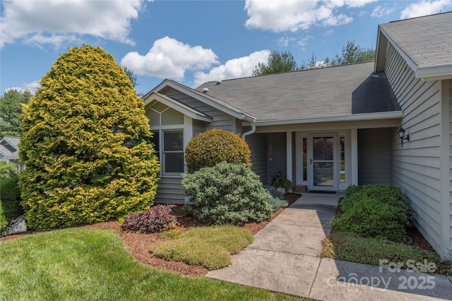 30 Cedarcliff Cir, Asheville, NC 28803 - property entrance with a shingled roof and a porch