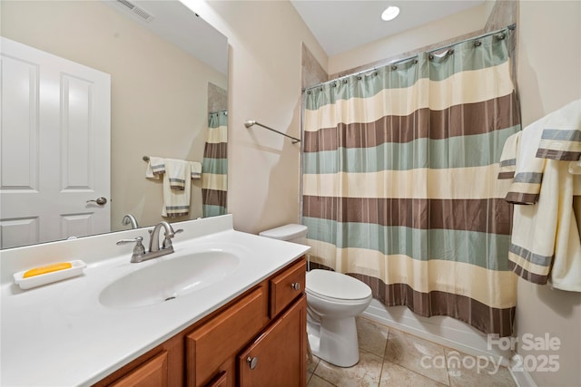 7909 Parknoll Dr, Huntersville, NC 28078 - full bath featuring vanity, visible vents, tile patterned flooring, curtained shower, and toilet