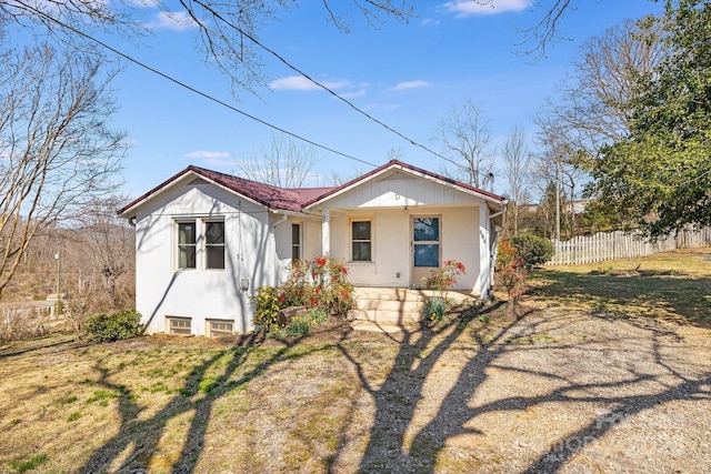 323 Emma Rd, Asheville, NC 28806 - bungalow-style house featuring stucco siding and fence