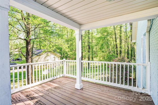 6628 Cool Water Ct, Charlotte, NC 28215 - view of wooden terrace