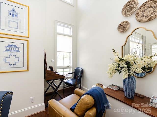6301 Park Dr S, Charlotte, NC 28210 - sitting room with wood finished floors, baseboards, and a desk