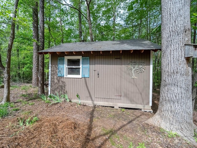 view of outdoor structure featuring an outdoor structure