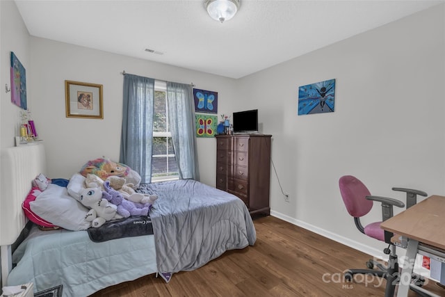 1017 Chalk Hill Ln, Charlotte, NC 28214 - bedroom featuring wood finished floors and baseboards