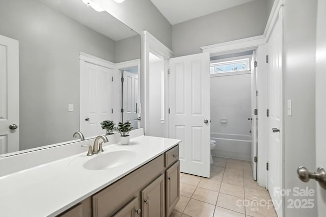 5807 Mctaggart Ln, Charlotte, NC 28269 - full bathroom with vanity and tile patterned flooring