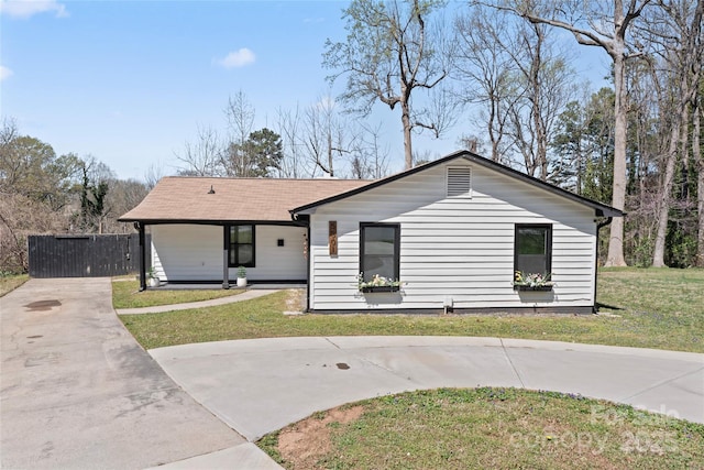 5501 Joyce Dr, Charlotte, NC 28215 - view of front facade featuring driveway