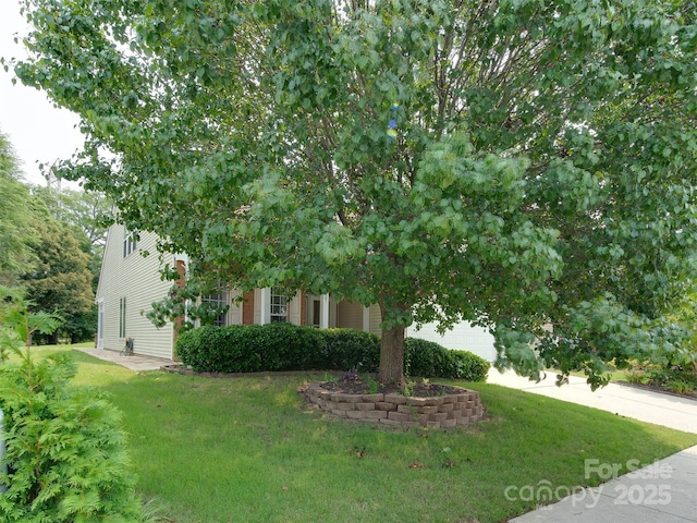 9607 Kestral Ridge Dr, Charlotte, NC 28269 - view of front of house with a front yard