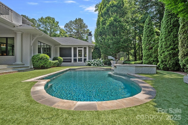 19117 Davidson Concord Rd, Davidson, NC 28036 - swimming pool featuring a sunroom and a yard