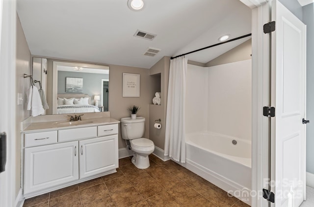 ensuite bathroom featuring visible vents, toilet, ensuite bath, and shower / bath combo with shower curtain