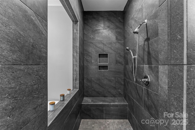 1289 Northview Dr, Morganton, NC 28655 - bathroom with tiled shower